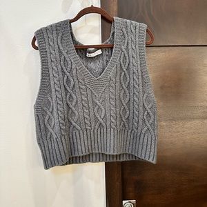 Zara Cable Knit Gray Vest